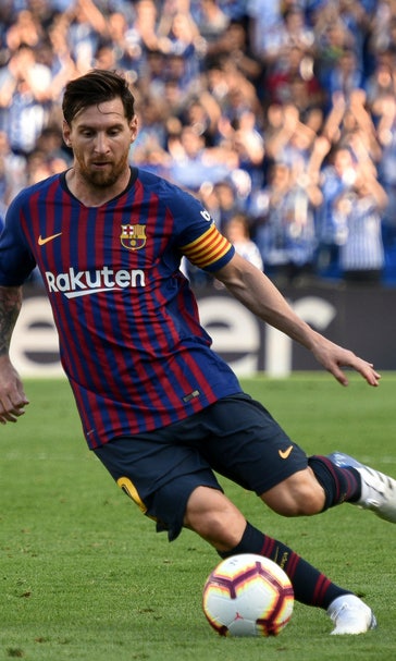 With new kickoff times, Barcelona opens Champions League